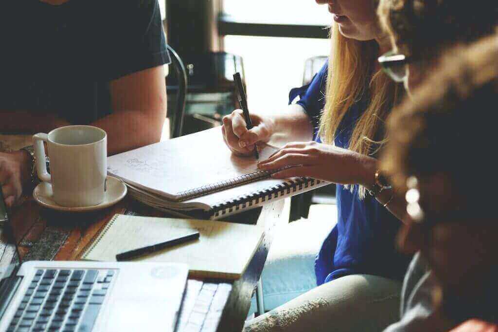 People working together, strategy, sound negotiator, negotiation, ai.